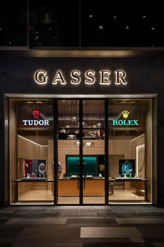 Store Slider 1-04