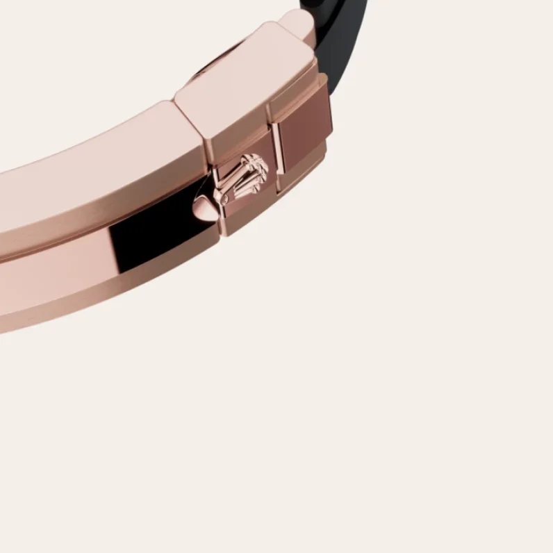 anim-bracelet-material-portrait-126655-ym40-oysterflex-black2--0104